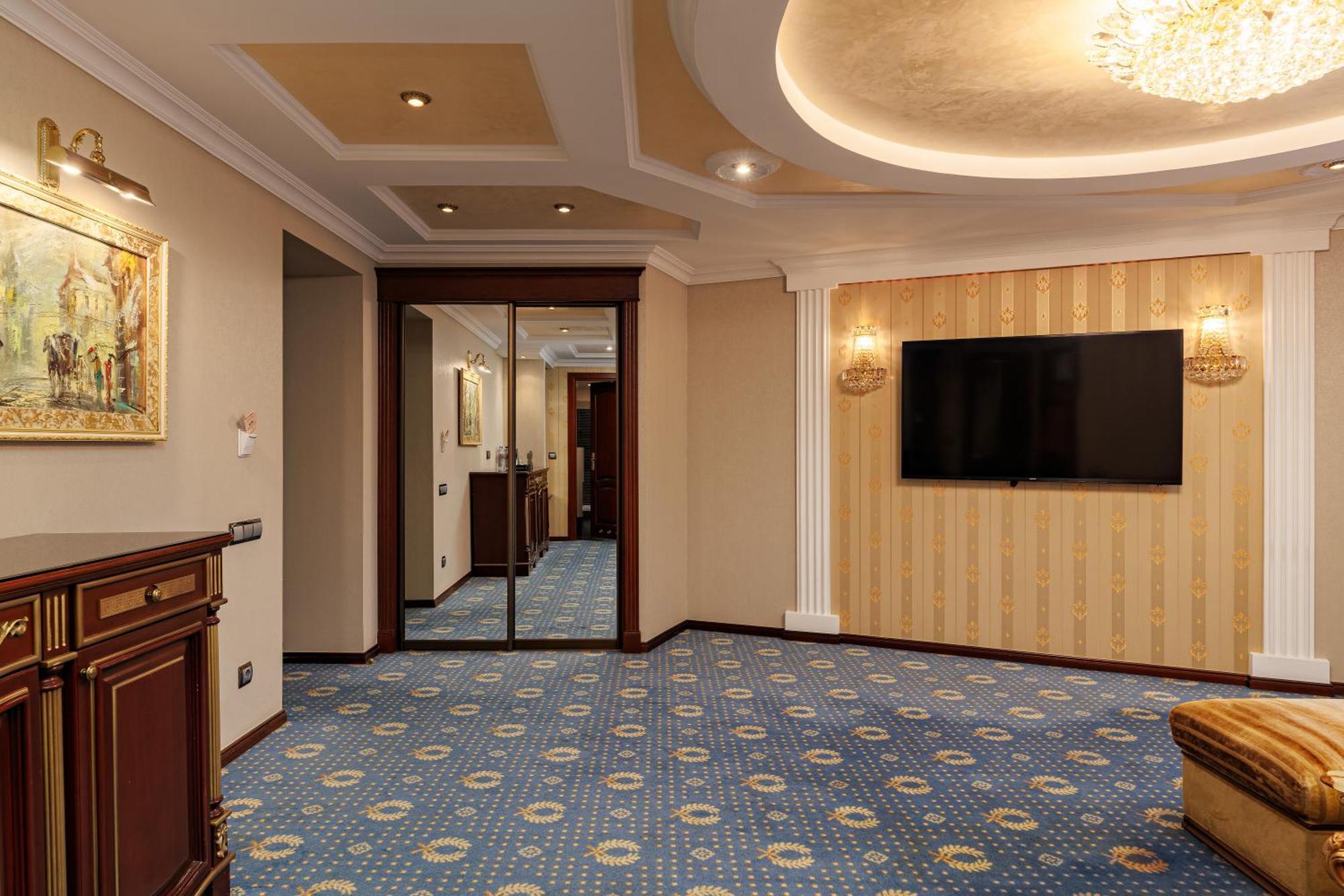 Eurohotel Lviv Szoba fotó